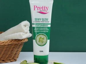 Pretty Dewy Glow Cucumber Face Wash